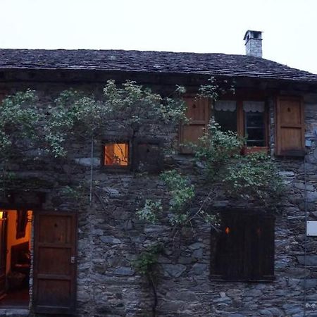 הוילה קראלבס Casa De La Font De Dalt מראה חיצוני תמונה