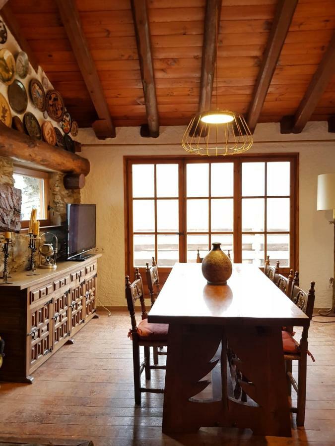 הוילה קראלבס Casa De La Font De Dalt מראה חיצוני תמונה