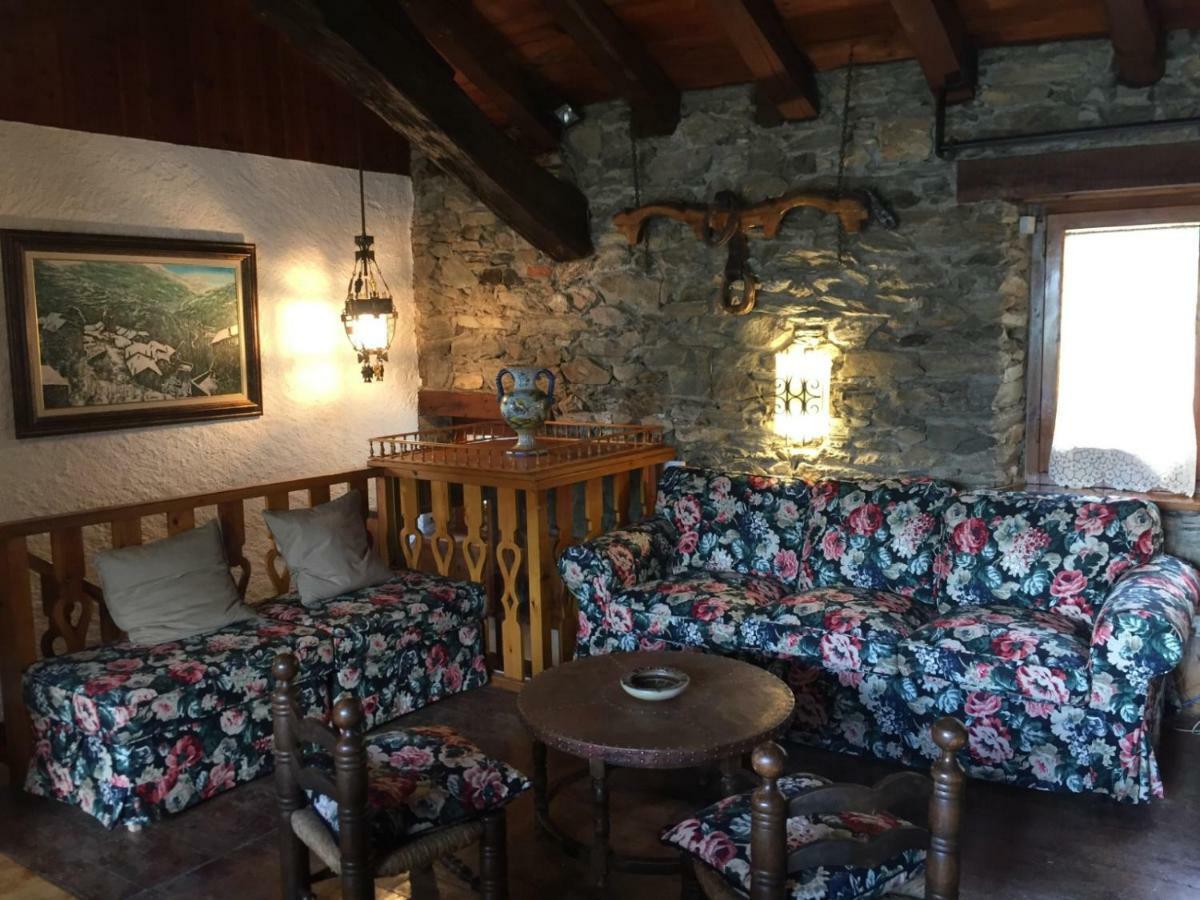 הוילה קראלבס Casa De La Font De Dalt מראה חיצוני תמונה